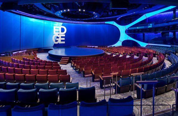 Shows und Entertainment finden Sie im Theater der Celebrity Edge