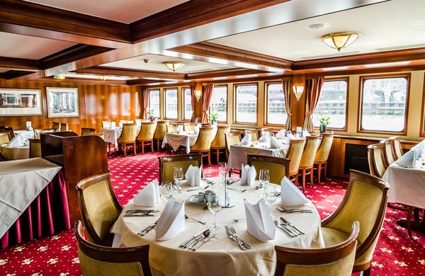 Lassen Sie sich im Restaurant der Elegant Lady kulinarisch verwöhnen