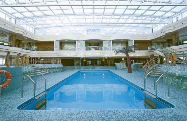 Le Sirene Pool