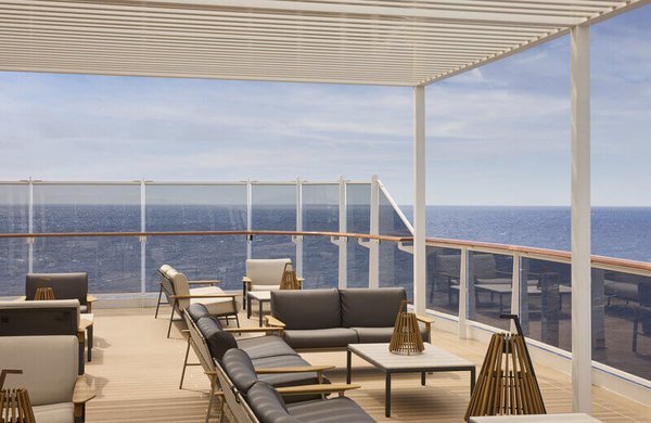 Explora 1 | Sky Lounge