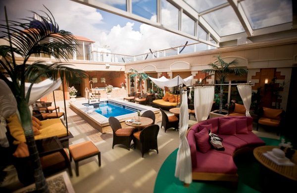 Courtyard Poolbereich