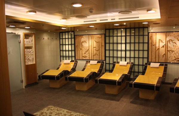 Wenn es noch den Hauch mehr Entspannung sein darf, bietet sich das SPA der Ruby Princess an