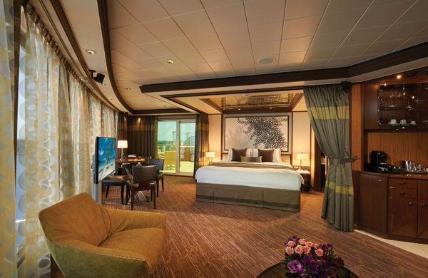 Deluxe Owner Suite