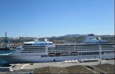 Seven Seas Navigator im Hafen