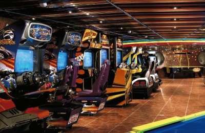 Carnival Miracle Spielsalon