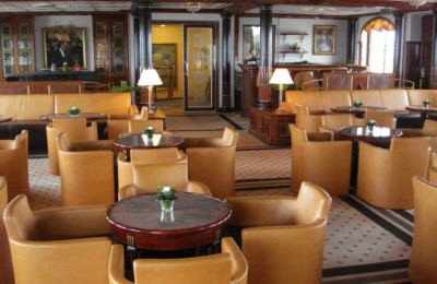 Sea Cloud II Lounge