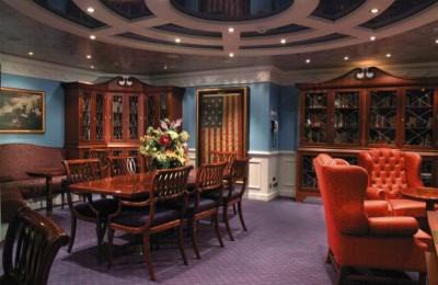 Carnival Freedom Bibliothek