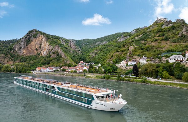 Amadeus Amara – Amadeus Amara - auf Reisen