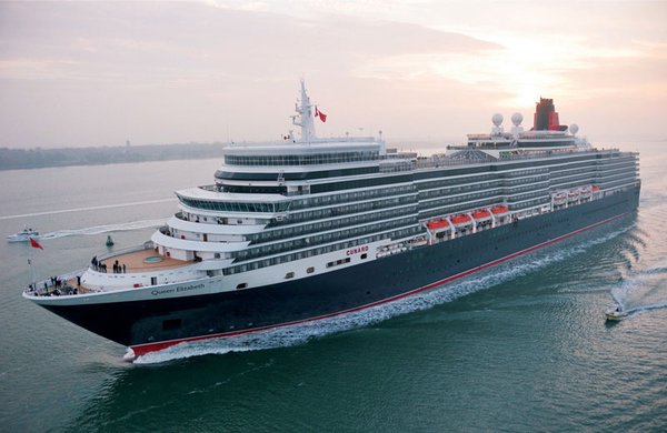 Queen Elizabeth – Die Queen Elizabeth in der Aussenansicht