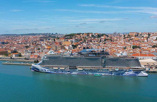 Norwegian Viva