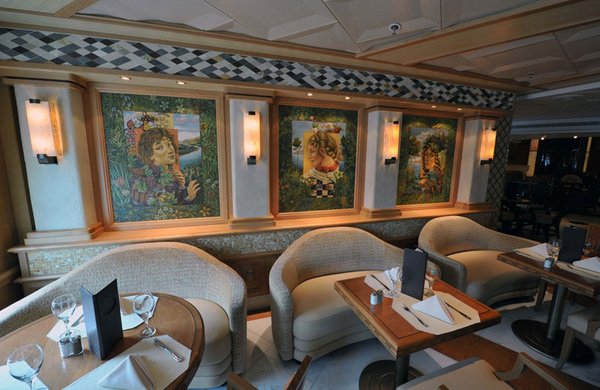 Leckere Speisen und Getränke im Alfredos Restaurant