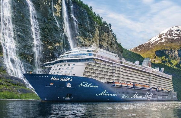Mein Schiff 4 – Aussenansicht der Mein Schiff 4