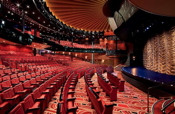 Im Theater können Sie sich von vielen Shows mitreißen lassen