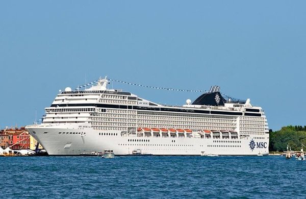 MSC Musica – MSC Musica Aussenansicht