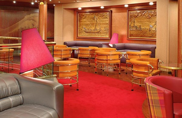 Genießen Sie edle Kaffees, Drinks und Liköre in der Ocean Bar