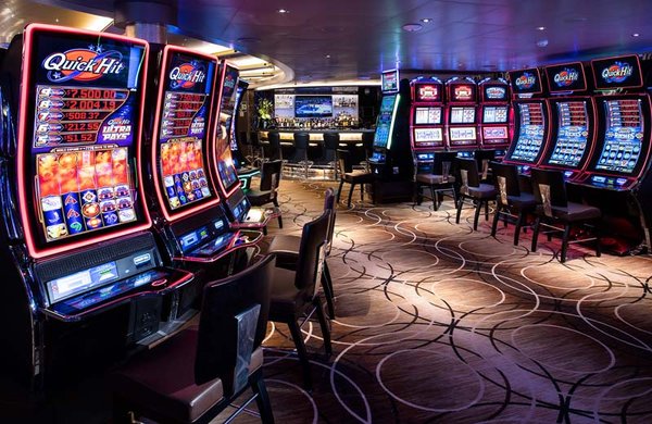 Fordern Sie Ihr Glück im Casino der MS Nieuw Statendam heraus