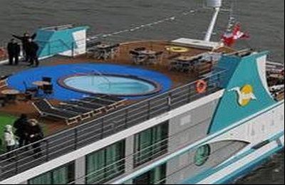 Amelia – Pooldeck