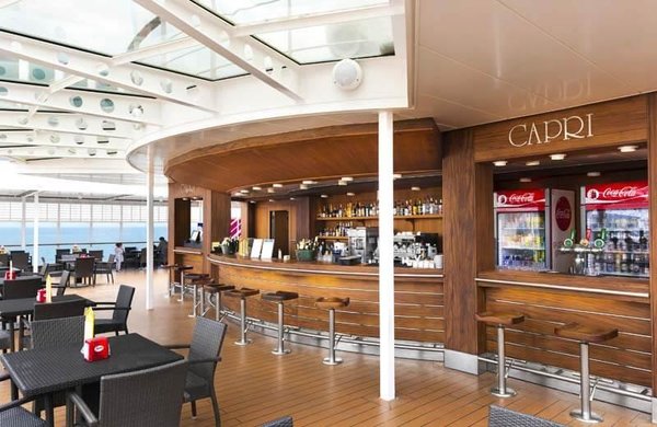 Capri Bar