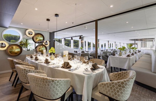 Panorama Restaurant - Amadeus Cara