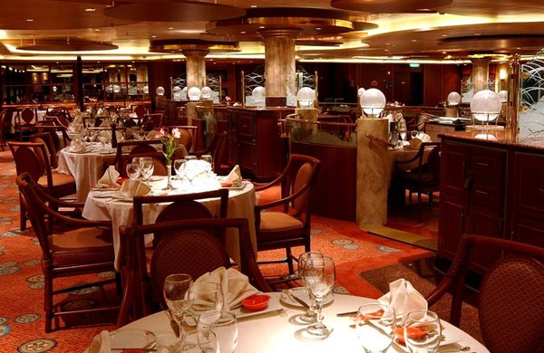 Das Pacific Moon ist nur eines von vielen hervorragenden Restaurants an Bord