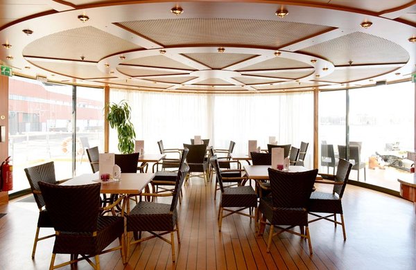 Das Bistro des Schiffes