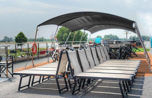 Sonnendeck des Schiffes