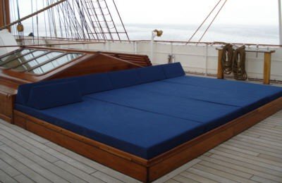 Sea Cloud II relaxen an Deck