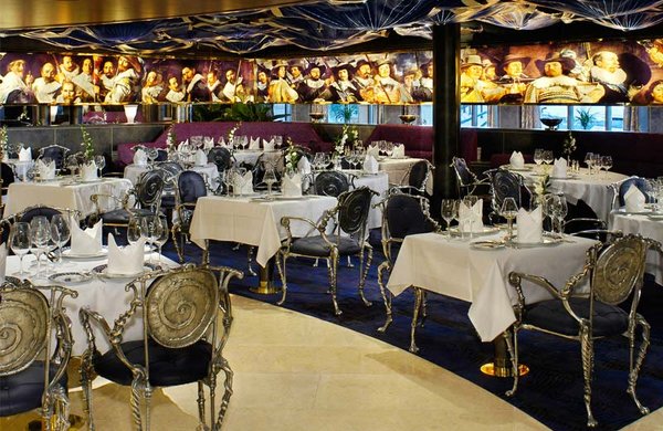 Probieren Sie im Pinnacle Grill köstliches Steak oder kulinarisches Seafood