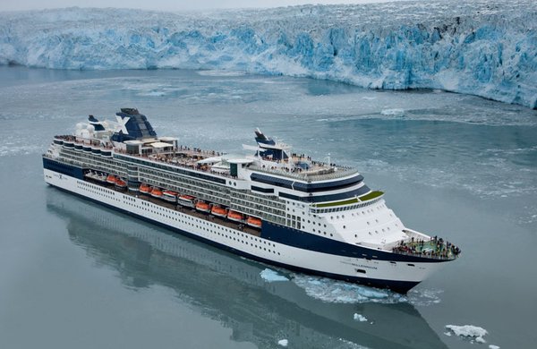 Celebrity Millennium   – Celebrity Millennium in der Aussenansicht