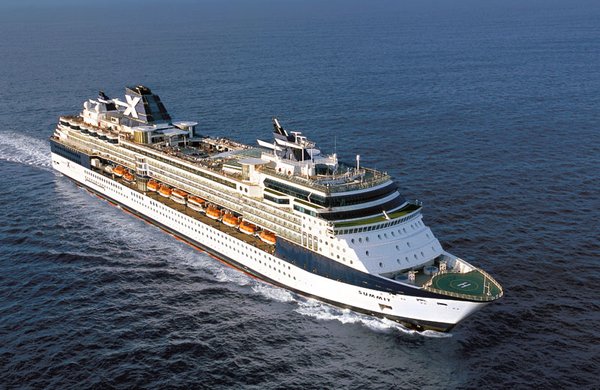 Celebrity Summit – Celebrity Summit in der Aussenansicht