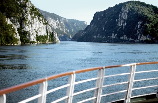 Bewundern Sie den Ausblick auf die Berge