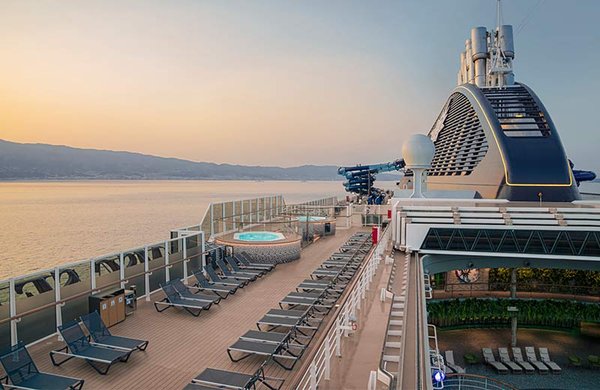 MSC-Seashore-Pulic-Area-Deck
